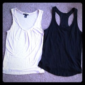 2 Tank tops